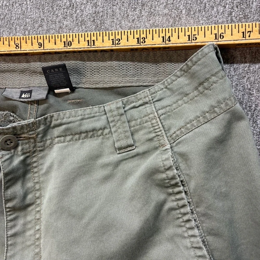 REI Mens Cargo Pants Khaki Utility Outdoor Adventure Size 34x30 - Picture 7 of 11